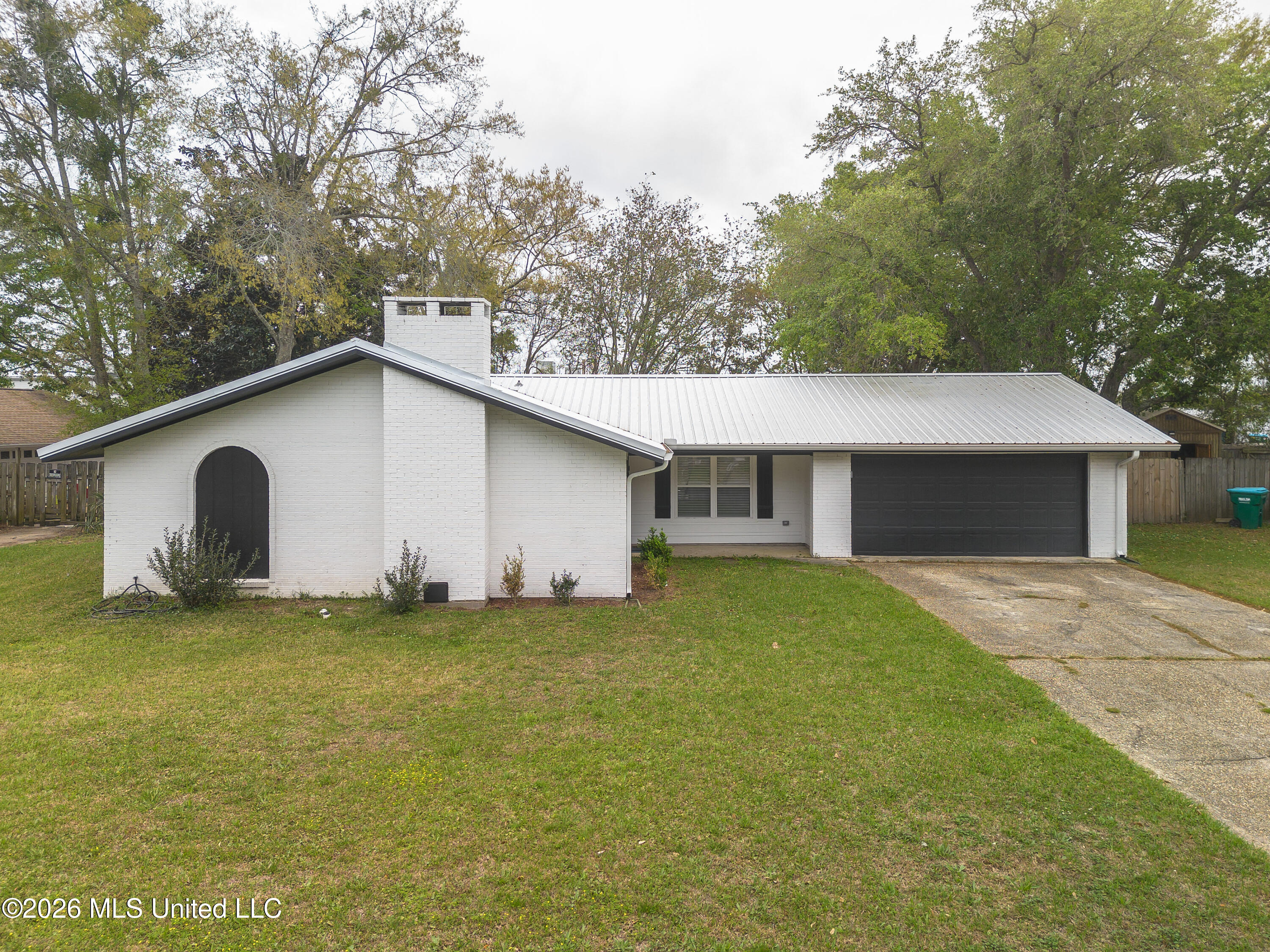 3244 Nottingham Road Ocean Springs, MS 39564 - Photo 2 of 35 DJI_0828