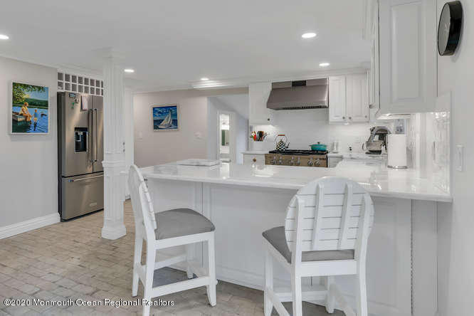 519 1/2 St Clair Avenue Spring Lake, NJ 07762 - Photo 14 of 26 519 12 St Clair Ave Spring-small-009-005