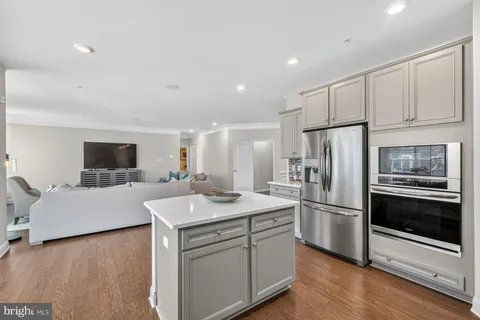 $675,000 | 5568 Old Colony Court, White Plains, MD 20695