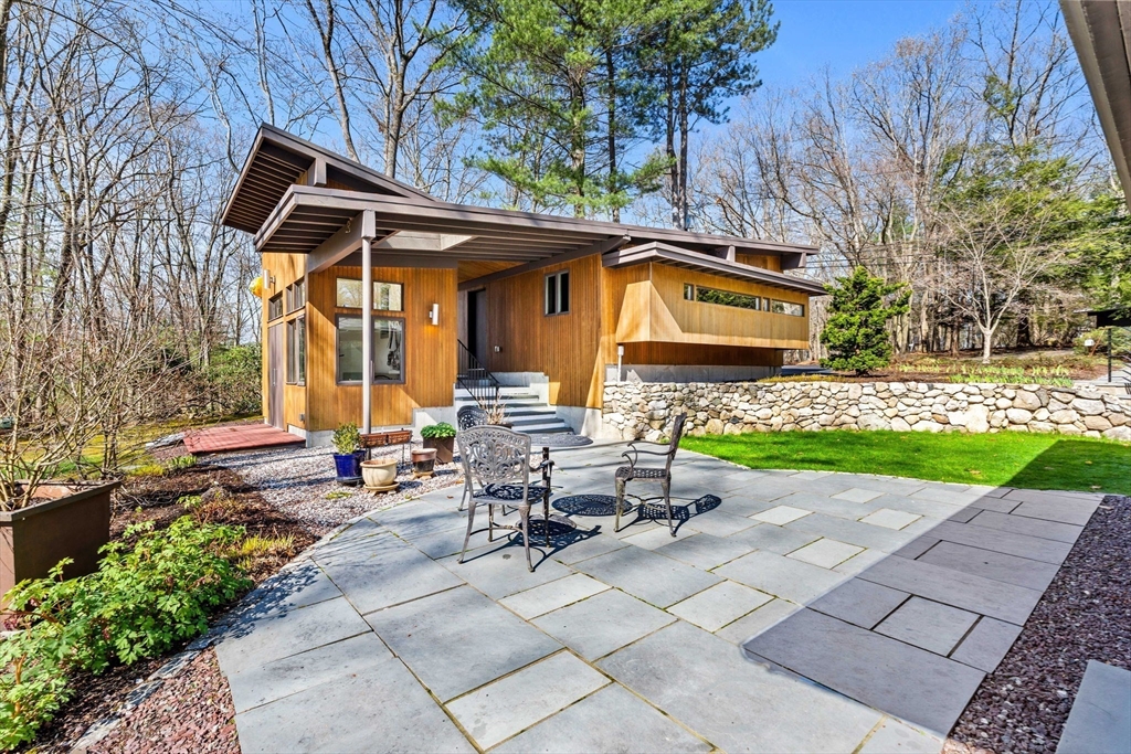 7 Gould Road Lexington, MA 02420 - Photo 3 of 35