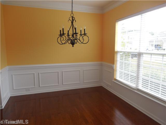 3535 Lamplight Way High Point, NC 27265 - Photo 5 of 16 Dining Room.