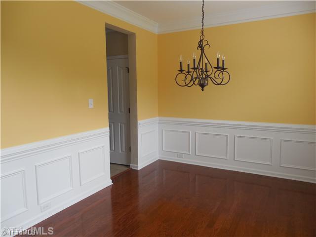 3535 Lamplight Way High Point, NC 27265 - Photo 6 of 16 Dining Room.