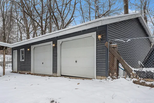 $290,000 | 13774 Shaftsburg Road, Perry, MI 48872