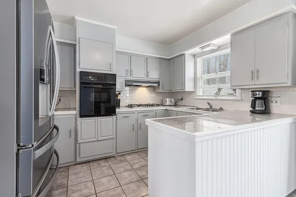 $290,000 | 13774 Shaftsburg Road, Perry, MI 48872