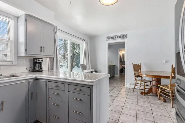 $290,000 | 13774 Shaftsburg Road, Perry, MI 48872