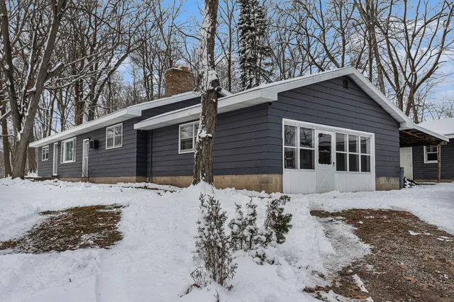 $315,000 | 13774 Shaftsburg Road, Perry, MI 48872