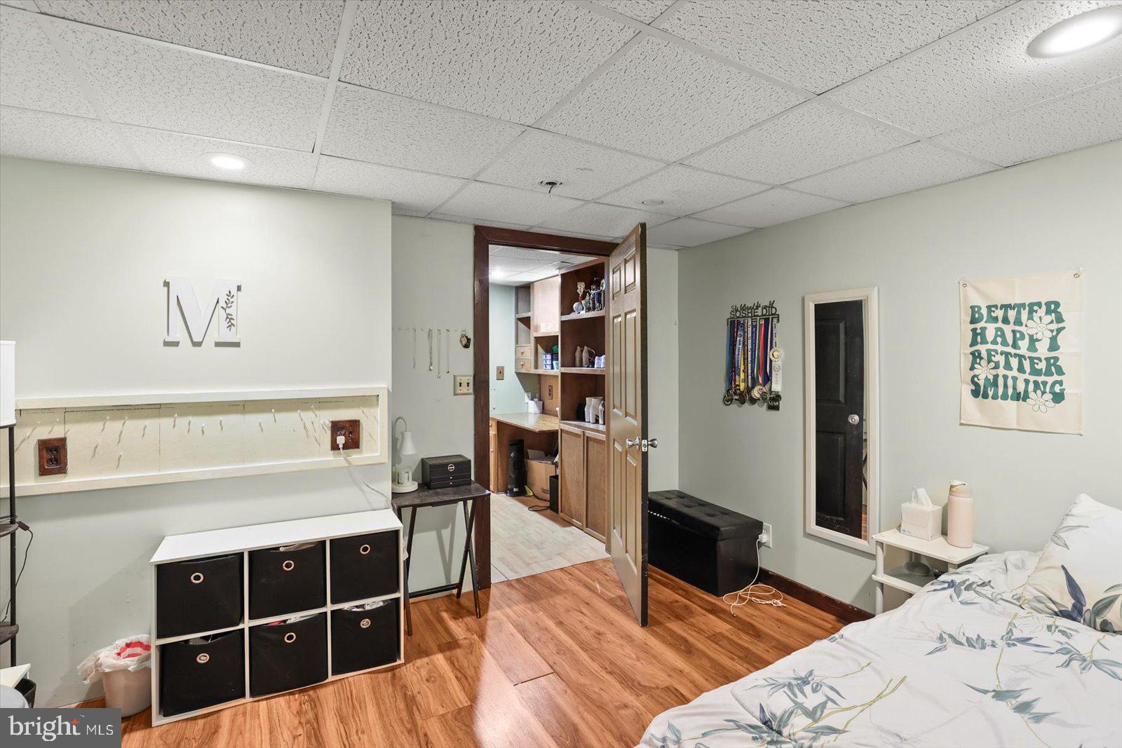 2453 Brookside Lane York, PA 17402 - Photo 34 of 40 a bedroom with a bed and a closet