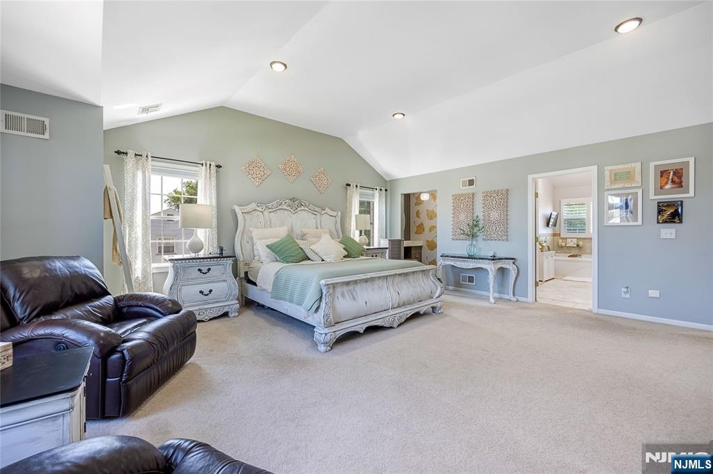 8 Ferndale Place Pompton Plains, NJ 07444 - Photo 25 of 49