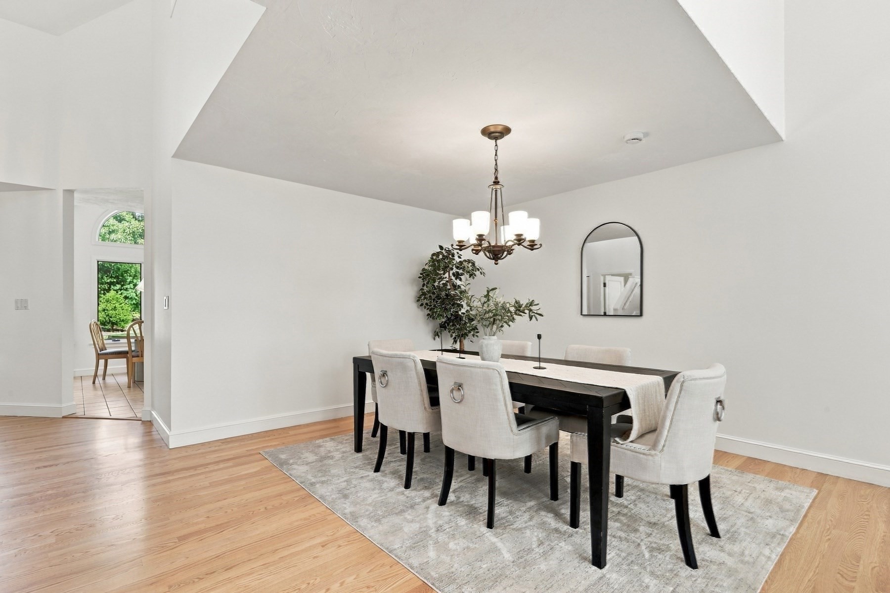 7 Wainwright Road, Unit 47 Winchester, MA 01890 - Photo 8 of 37 Gallery Image 8
