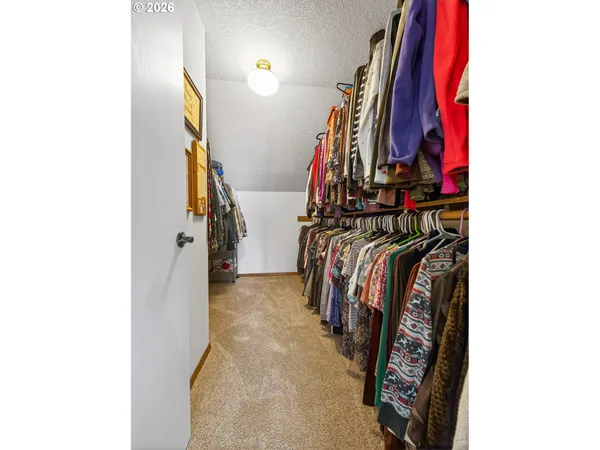 $695,000 | 20517 Southwest 98th Court, Tualatin, OR 97062