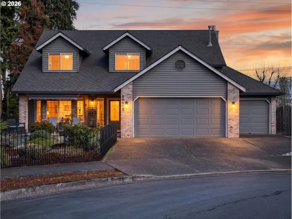 $695,000 | 20517 Southwest 98th Court, Tualatin, OR 97062