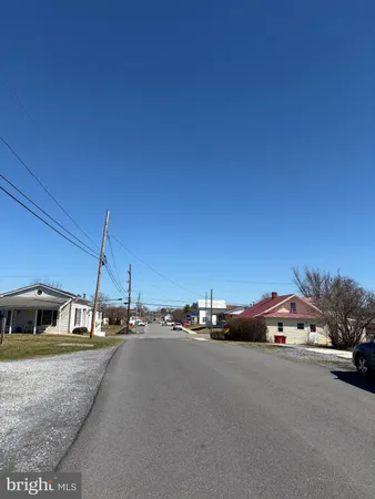 $75,000 | 204 West 5th Avenue, Ranson, WV 25438