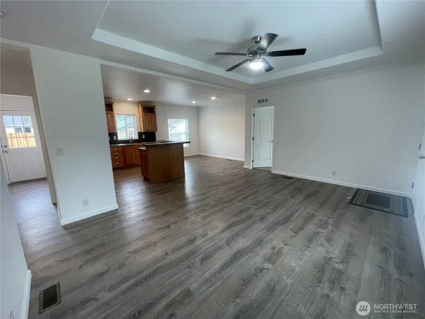 $1,995 | 310 East Wood Lane, Shelton, WA 98584