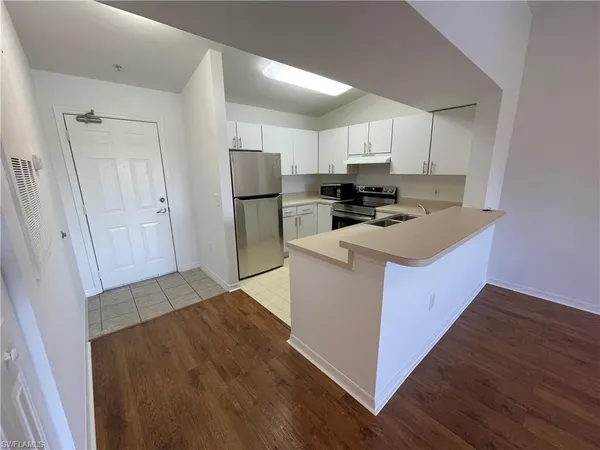 $1,500 | 8234 Key Royal Circle, Unit 533, Naples, FL 34119