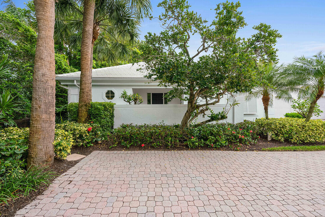 2901 Captains Way Jupiter, FL 33477 - Photo 2 of 34 31B_64_3996341_1321973775_5