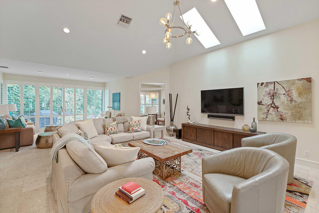 2901 Captains Way Jupiter, FL 33477 - Photo 5 of 34 2C_359_3996341_1321973743_5 (1)