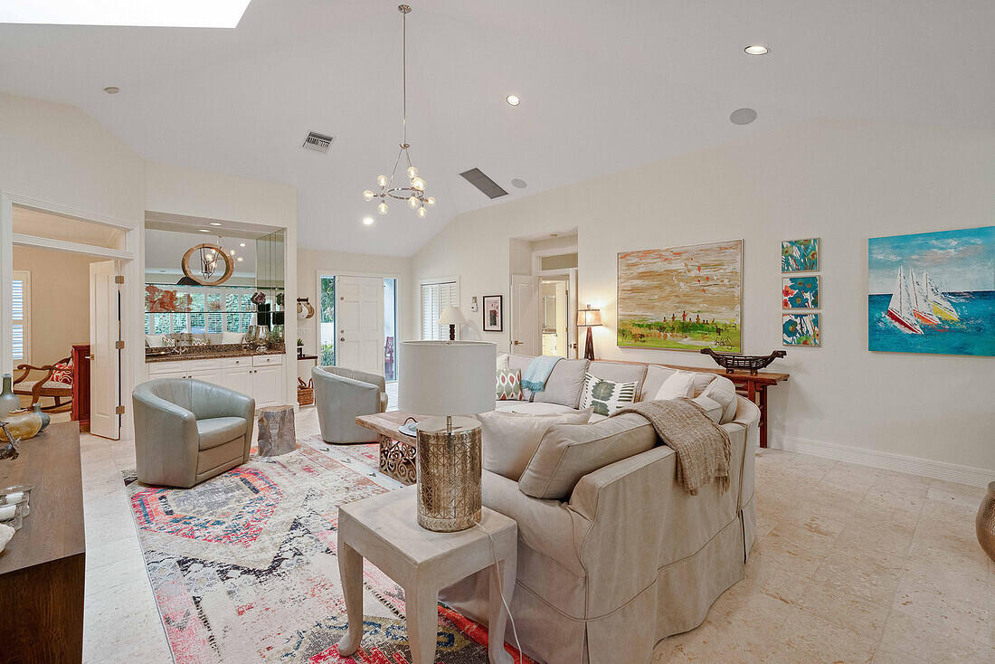 2901 Captains Way Jupiter, FL 33477 - Photo 8 of 34 254_1F0_3996341_1321973746_5