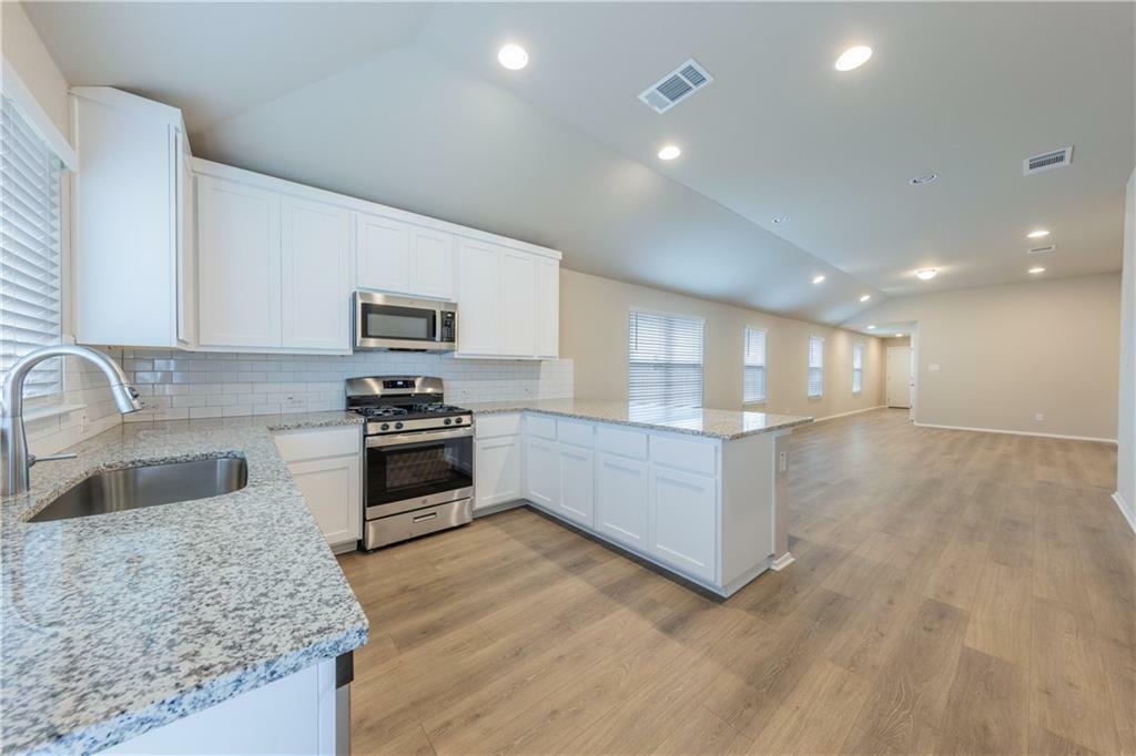 5705 Respinto Drive Austin, TX 78747 - Photo 8 of 18