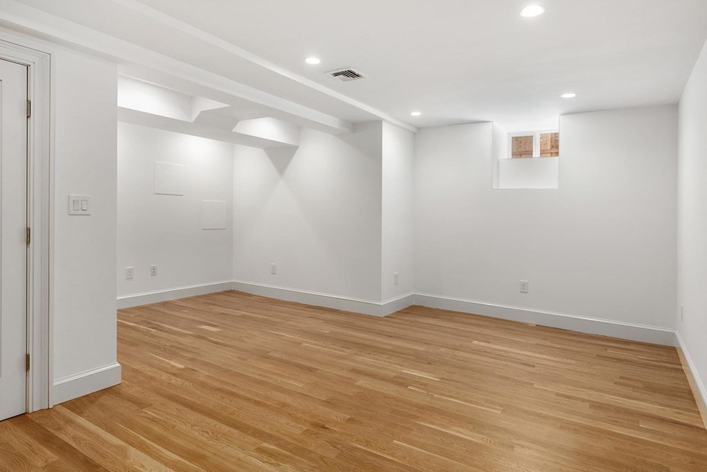 185 Winslow Road Newton, MA 02468 - Photo 20 of 23