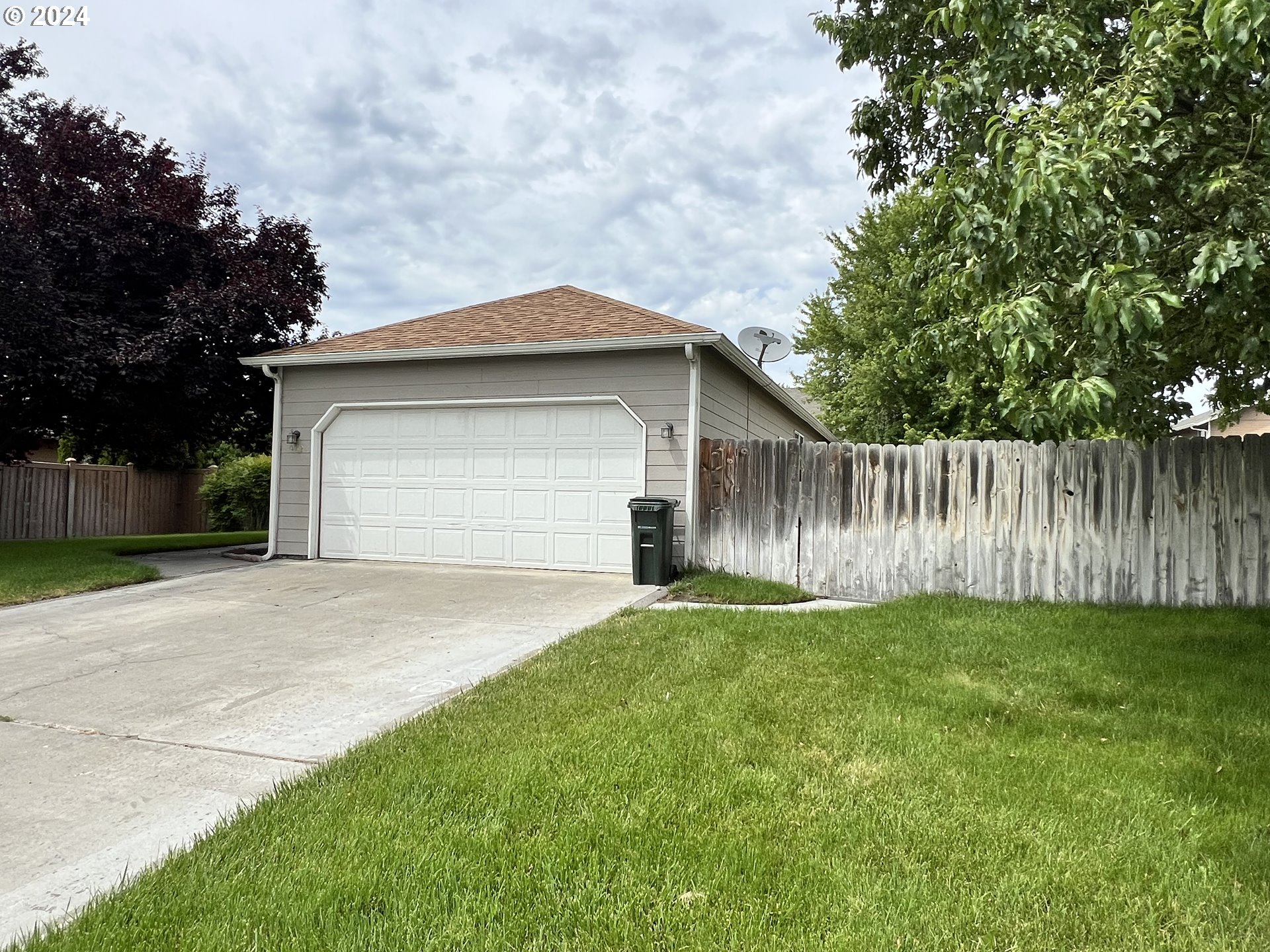 952 West Ridgeway Avenue Hermiston, OR 97838 - Photo 4 of 25 Gallery Image 4