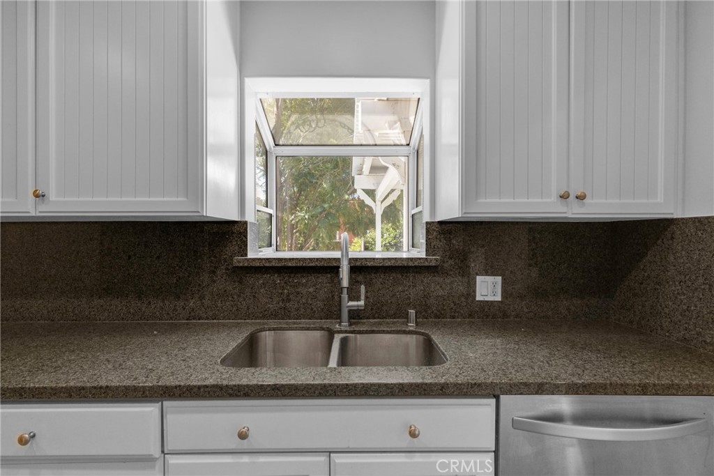 19000 Strathern Street Reseda, CA 91335 - Photo 14 of 42