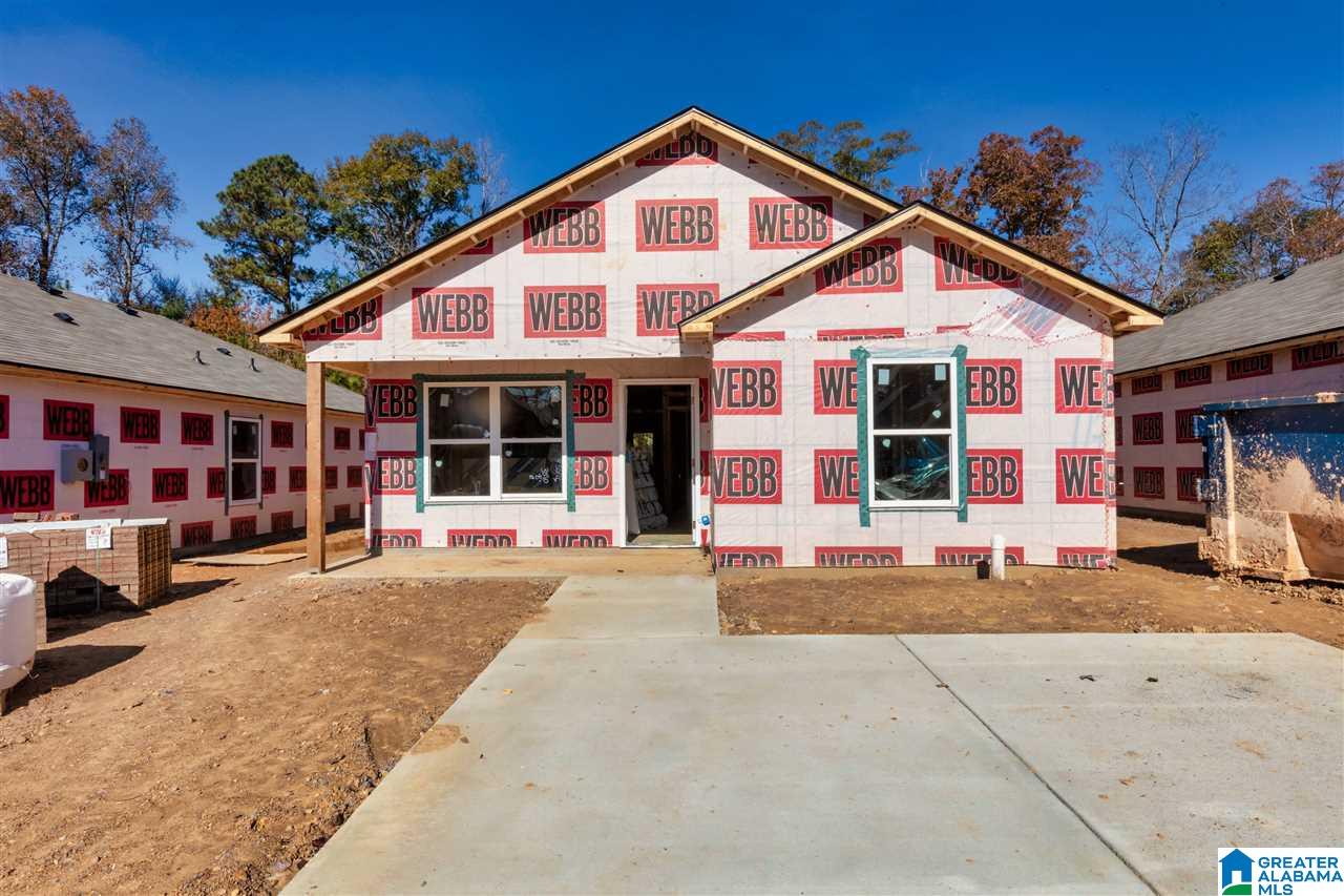 549 Fox Run Circle Pell City, AL 35125 - Photo 1 of 6