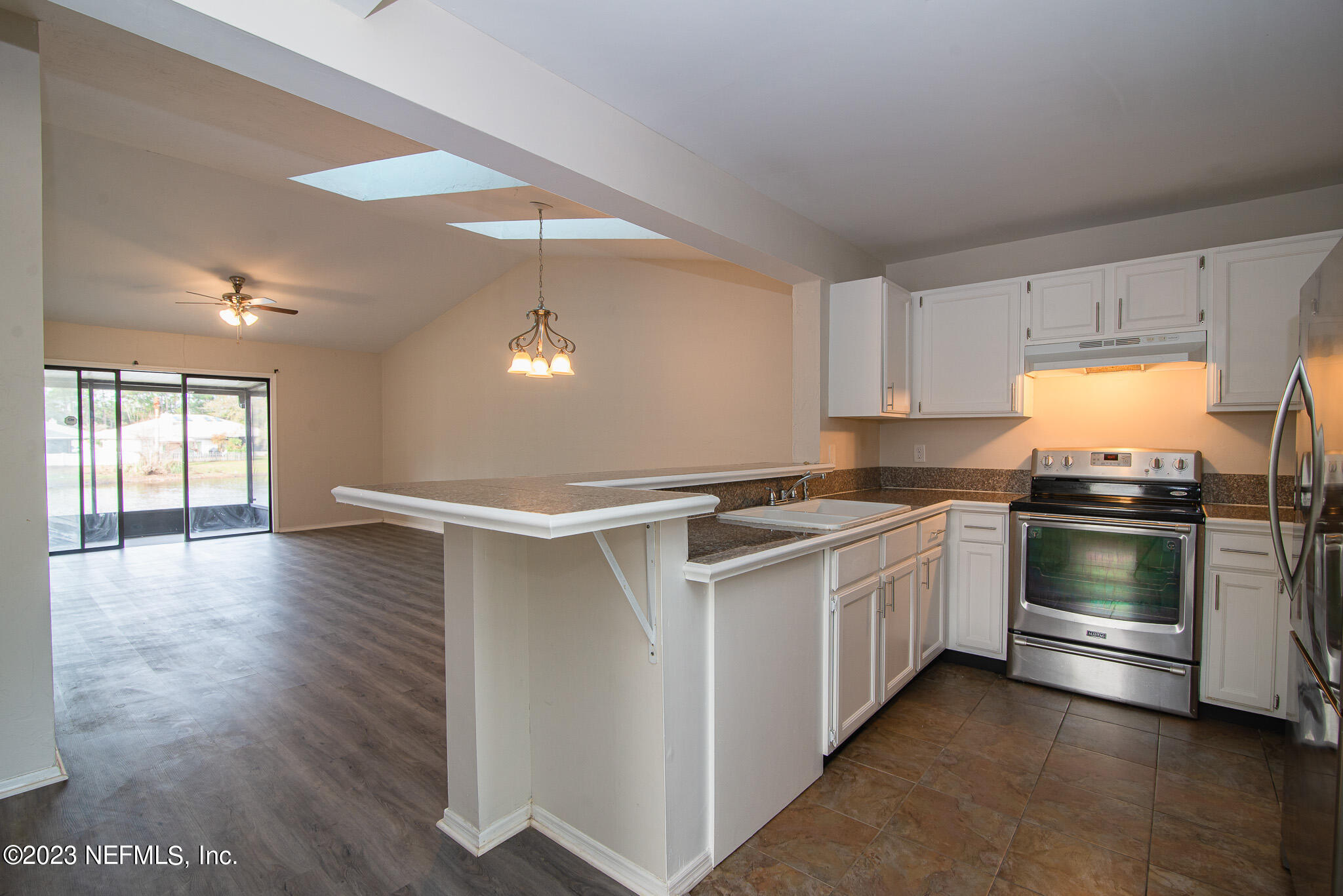 2406 Bitternut Way Jacksonville, FL 32246 - Photo 5 of 29 Kitchen