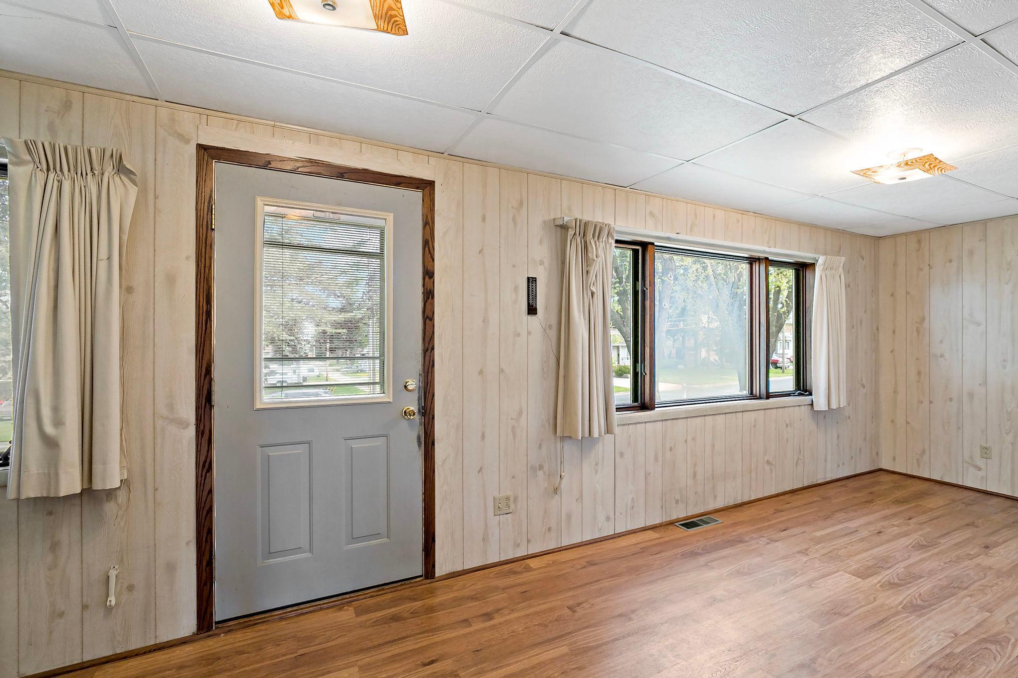 615 7th Street Kenyon, MN 55946 - Photo 14 of 38
