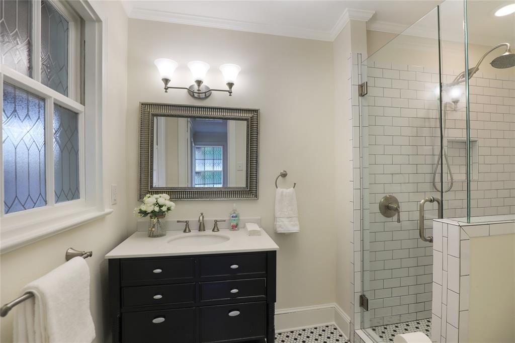 1102 Howell Street McKinney, TX 75069 - Photo 21 of 40 Private full ensuite bath on first level! Attached to first level guest room.