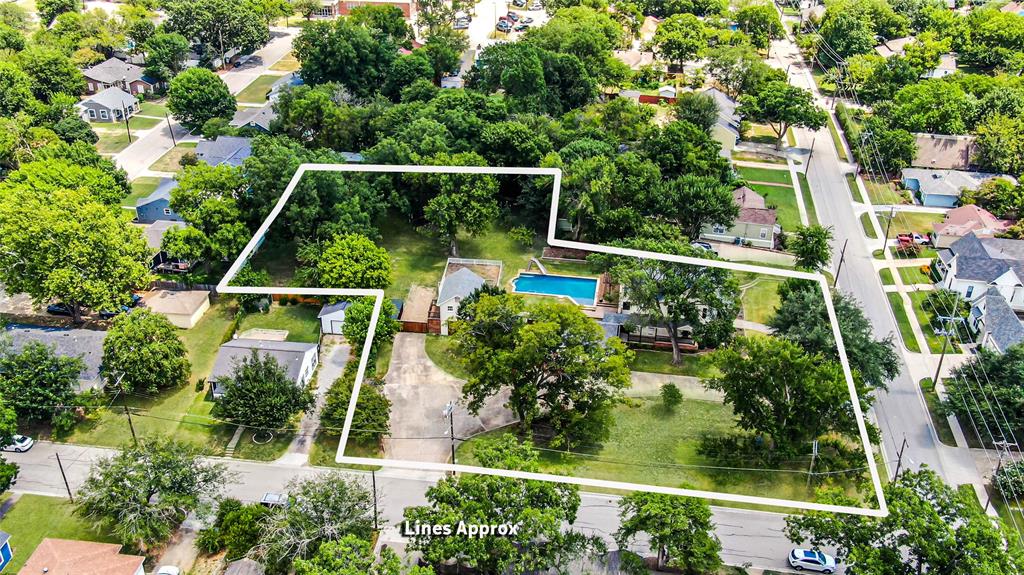 1102 Howell Street McKinney, TX 75069 - Photo 8 of 40 Once in a lifetime! Historic home, garage, guesthouse on pool on the equivalent of more than five quarter acre lots!