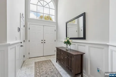 $769,000 | 1 Beekman Hill Road, Caldwell, NJ 07006