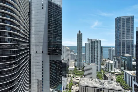 $645,000 | 45 Southwest 9th Street, Unit 3502, Miami, FL 33130