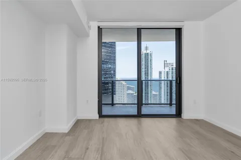 $645,000 | 45 Southwest 9th Street, Unit 3502, Miami, FL 33130