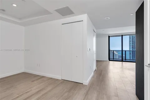 $645,000 | 45 Southwest 9th Street, Unit 3502, Miami, FL 33130