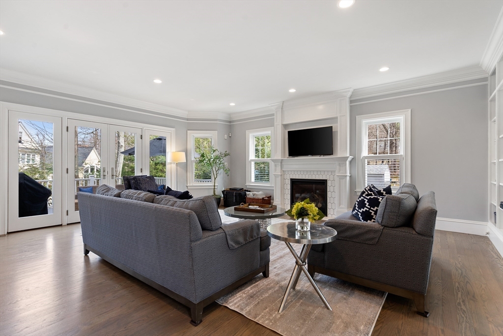10 Woodland Road Lexington, MA 02420 - Photo 8 of 29 Gallery Image 8