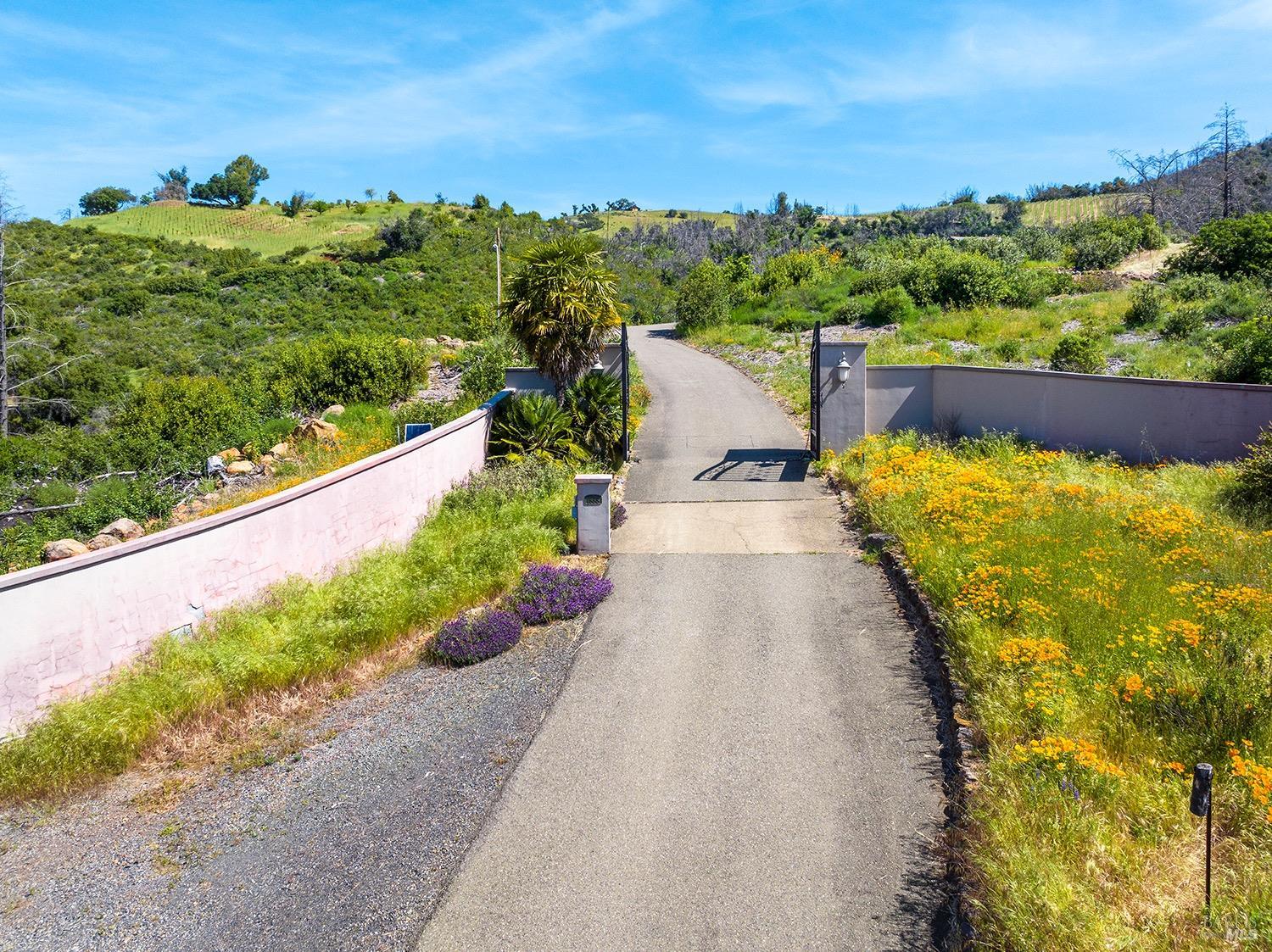 1888 Crystal Springs Court Santa Rosa, CA 95404 - Photo 3 of 27