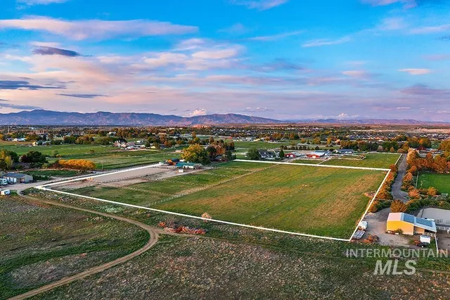 $1,790,000 | 999 North Cow Horse Drive, Kuna, ID 83634