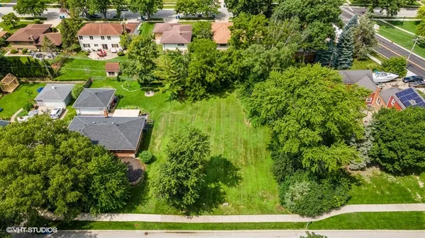 $225,000 | 322 South Elm Street, Itasca, IL 60143