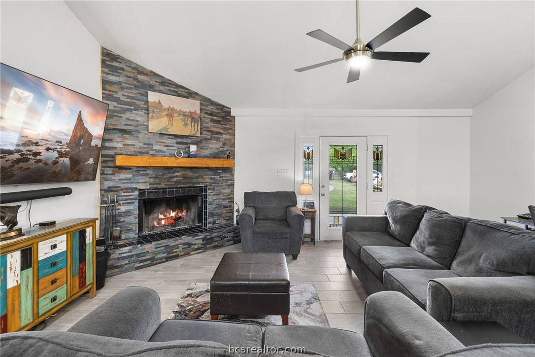 203 Saffle Road Robinson, TX 76706 - Photo 4 of 38