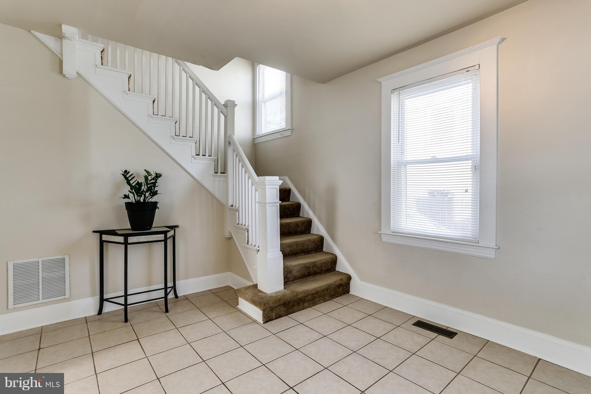 3633 Old Milford Mill Road Baltimore, MD 21244 - Photo 6 of 30 FOYER