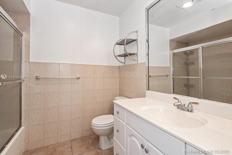 73 Ivy Road Hollywood, FL 33021 - Photo 12 of 15 Gallery Image 12