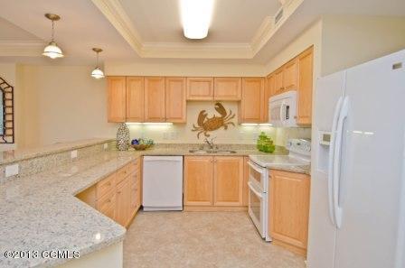 1550 Salter Path Road, Unit 507 Indian Beach, NC 28512 - Photo 9 of 29 (h)Kitchen