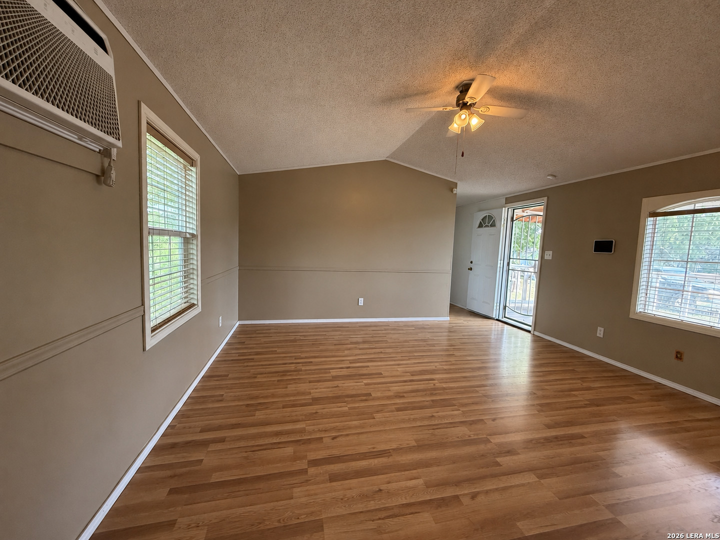 723 Kayroe Road Adkins, TX 78101 - Photo 4 of 43