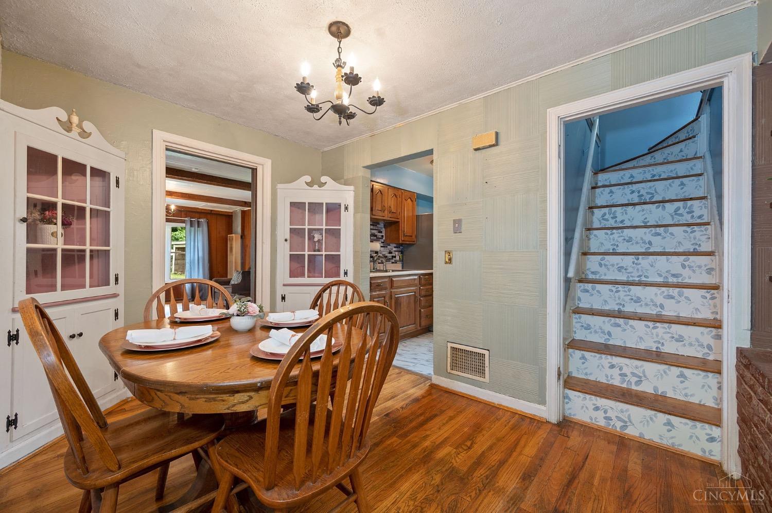 2271 Townhill Road Cincinnati, OH 45238 - Photo 10 of 25 Gallery Image 10
