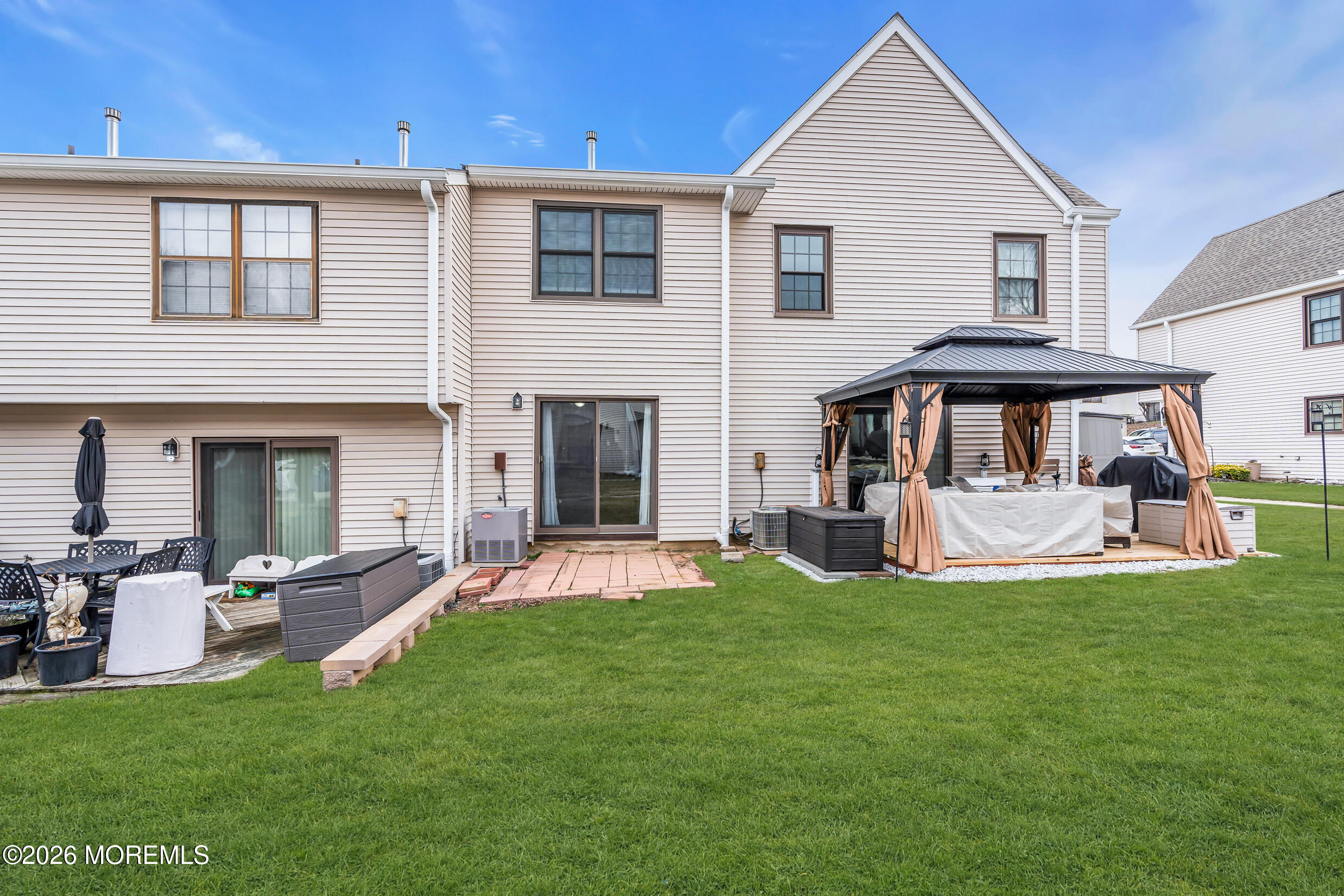 37 Queens Way Englishtown, NJ 07726 - Photo 23 of 35 10 (2)