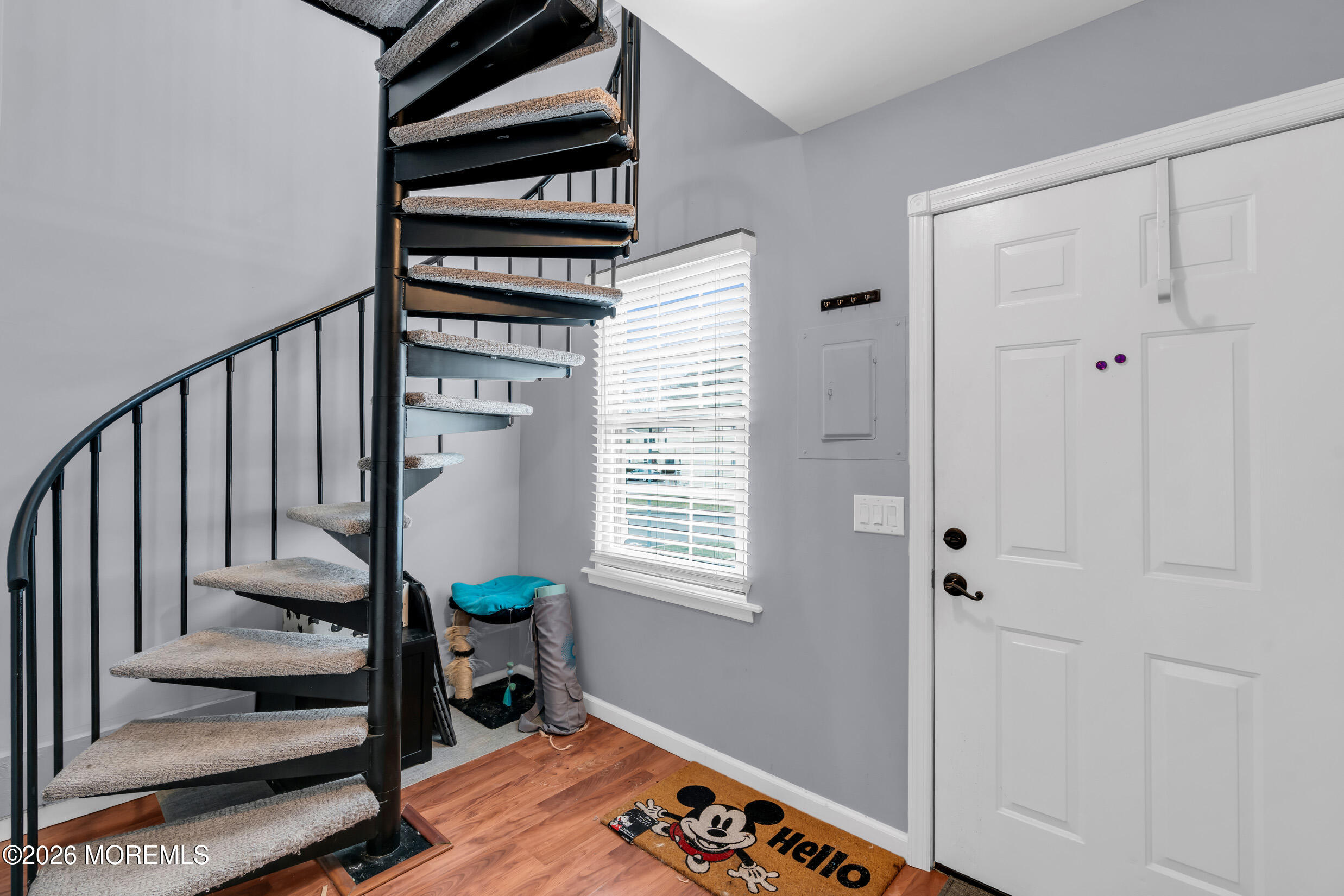 37 Queens Way Englishtown, NJ 07726 - Photo 5 of 35 5 (1)