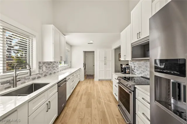 $820,000 | 5610 Sundown Harbor Court, Fort Myers, FL 33919