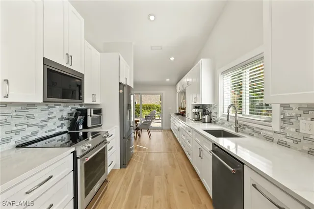 $820,000 | 5610 Sundown Harbor Court, Fort Myers, FL 33919