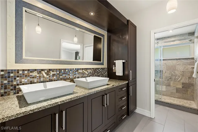 $820,000 | 5610 Sundown Harbor Court, Fort Myers, FL 33919