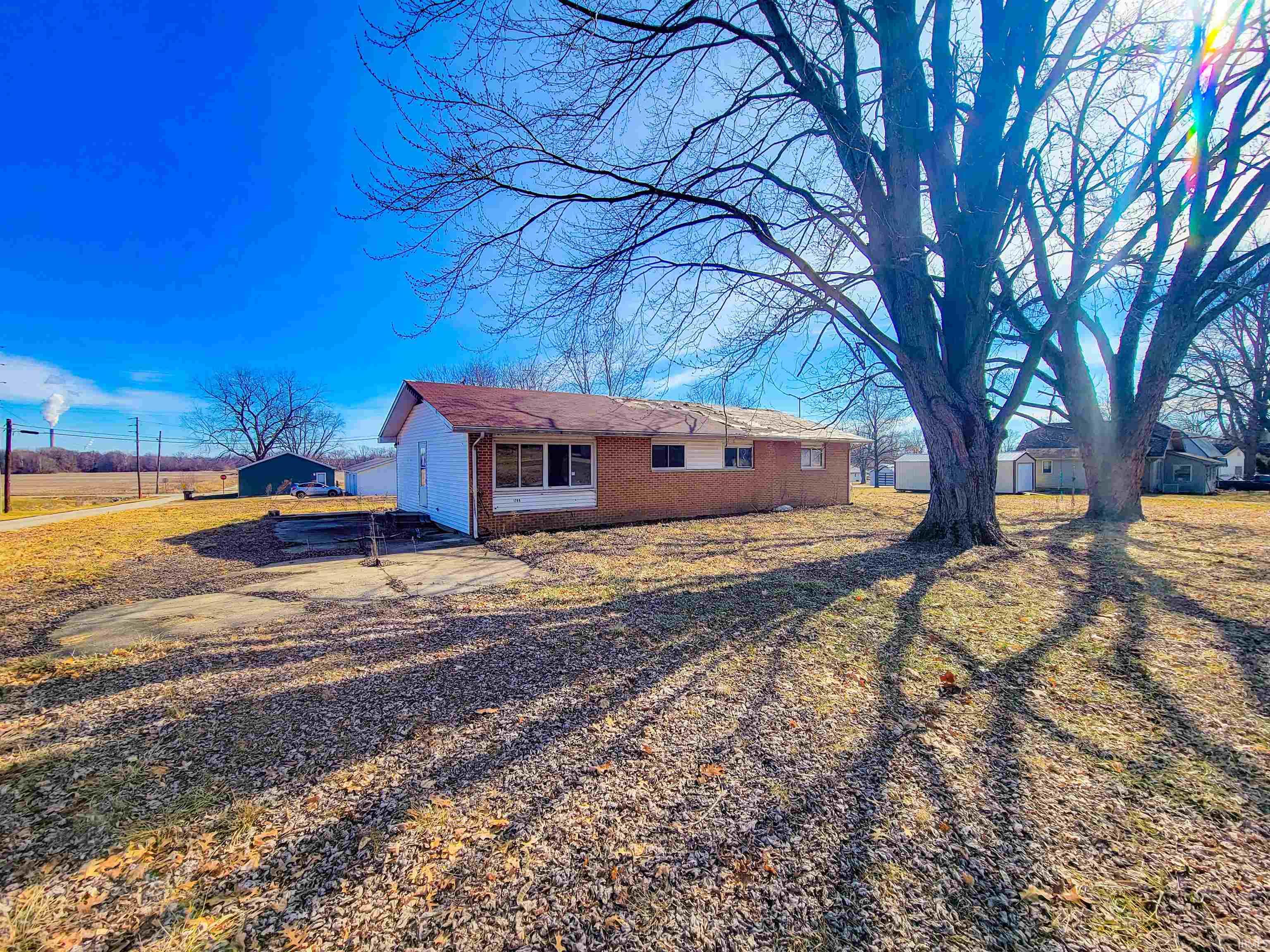 1799 South 4th Street Merom, IN 47861 - Photo 2 of 8